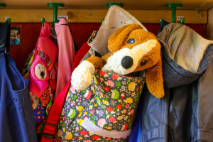 Rucksack mit Plüschhund