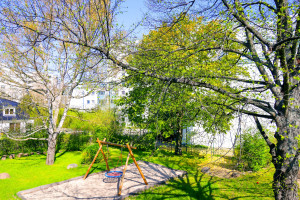 Grüner Spielplatz der Kita Tornower Weg
