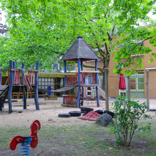 Garten der Kita Villa Purzelbaum, Kirchhofstraße, Kindertagesstätten Nordwest