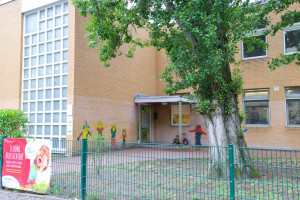 Eingang der Kita Villa Purzelbaum